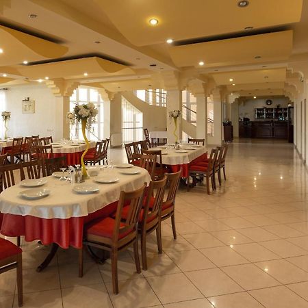 Hotel Denis Daneş Eksteriør billede