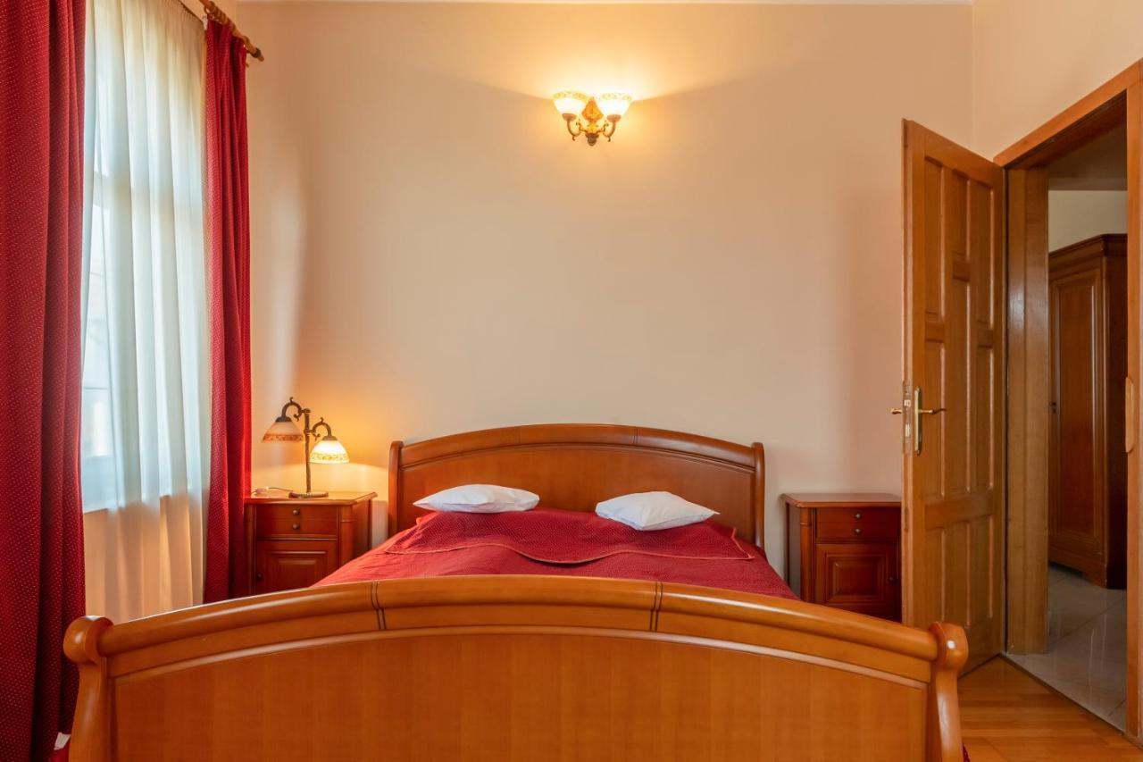 Hotel Denis Daneş Eksteriør billede