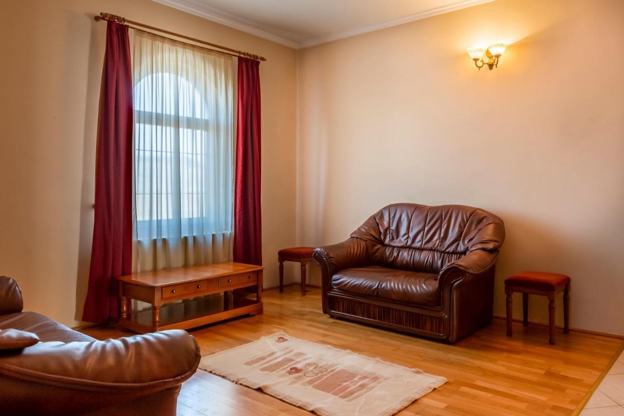 Hotel Denis Daneş Eksteriør billede