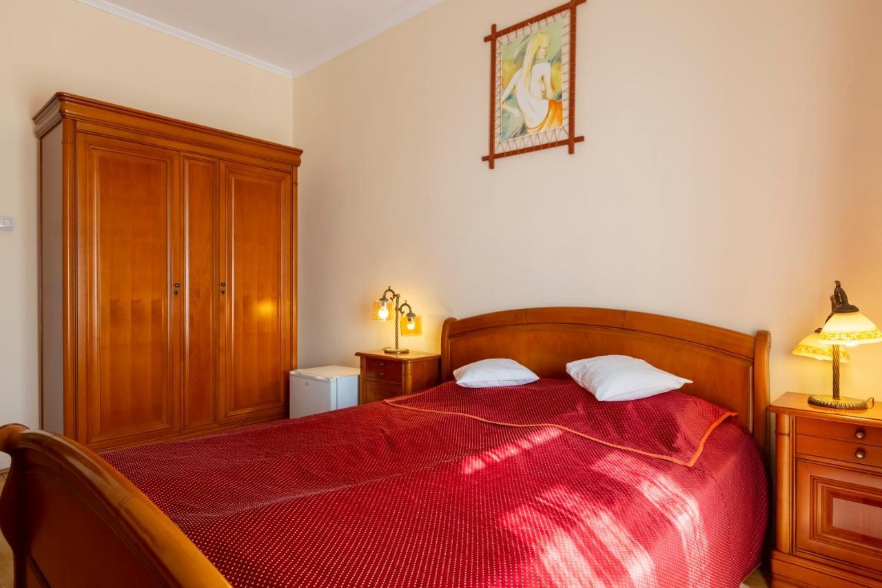 Hotel Denis Daneş Eksteriør billede
