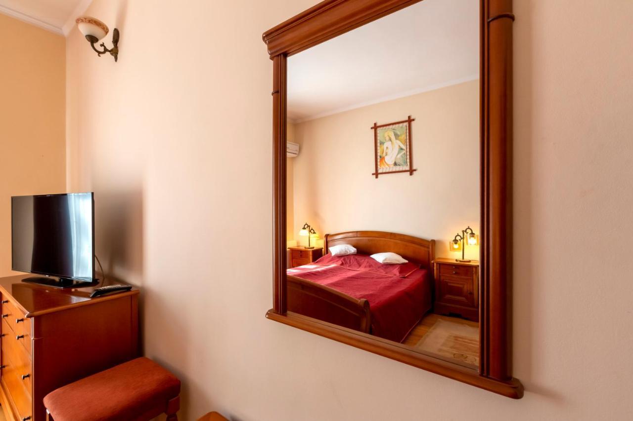 Hotel Denis Daneş Eksteriør billede