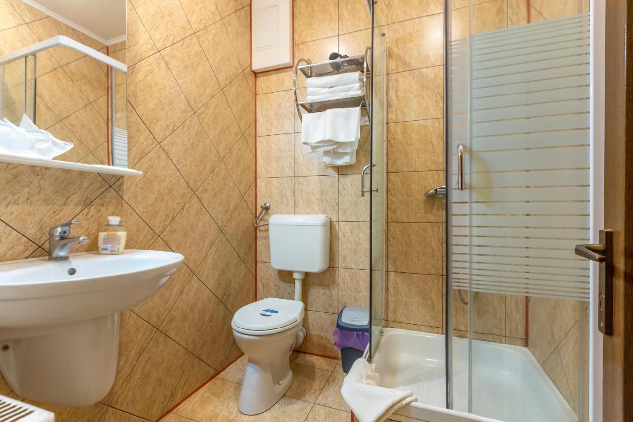 Hotel Denis Daneş Eksteriør billede