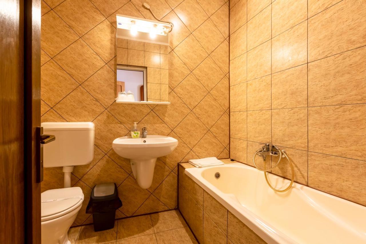 Hotel Denis Daneş Eksteriør billede