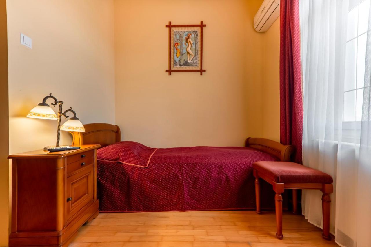 Hotel Denis Daneş Eksteriør billede